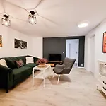 Sporthaus - Private Mountain Escape